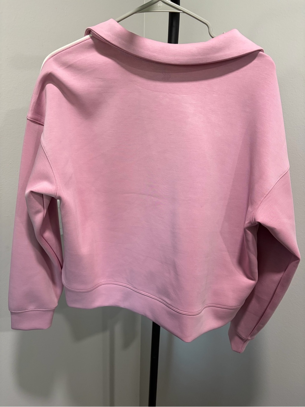 all in motion Light Pink V‑Notch Collar Pullover Sweatshirt - Picture 3 of 3